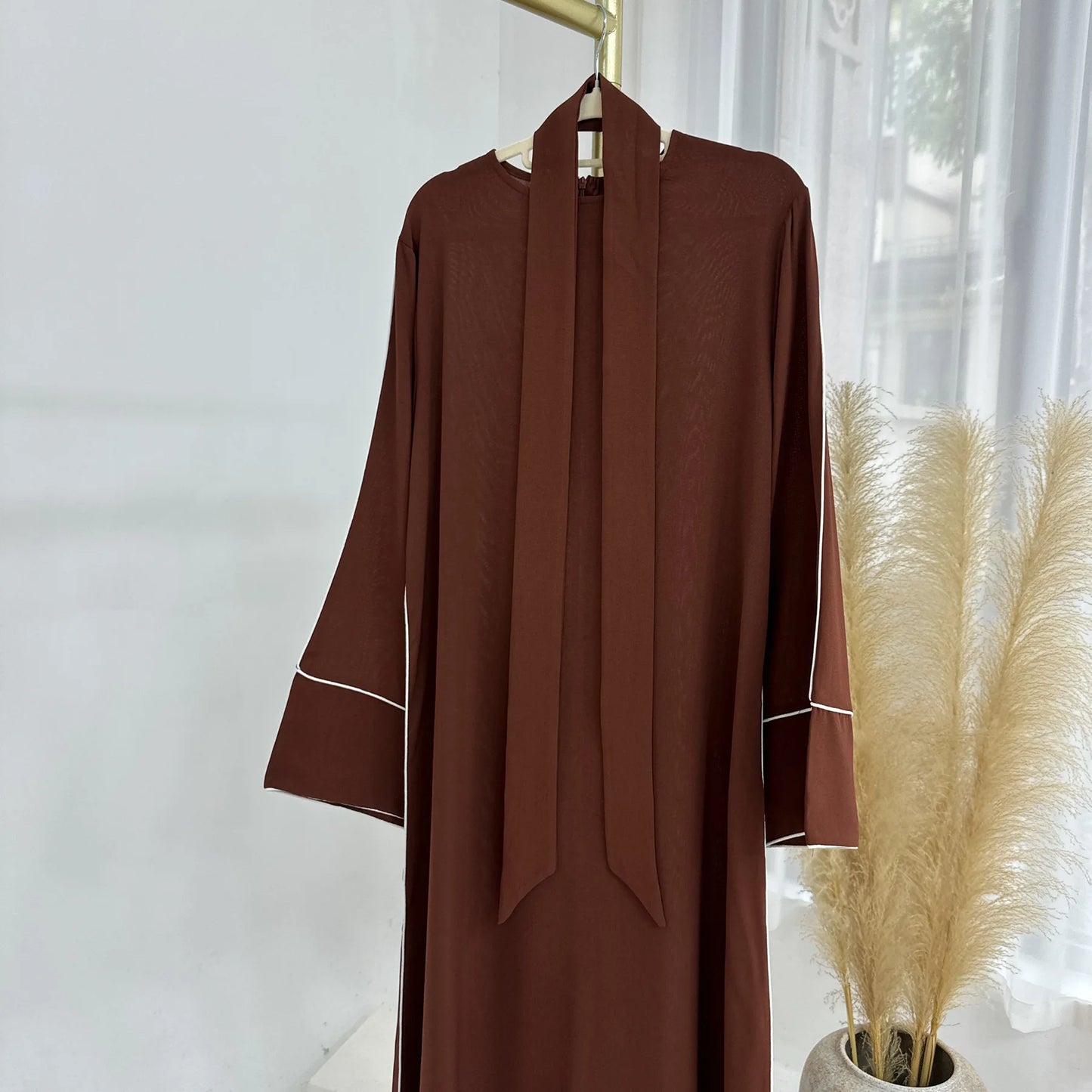 Eid Plain Closed Abaya Dress Silk Velvet Abayas for Women Dubai Luxury Muslim Modest Dresses Islamic Clothing Kaftan Hijab Robe