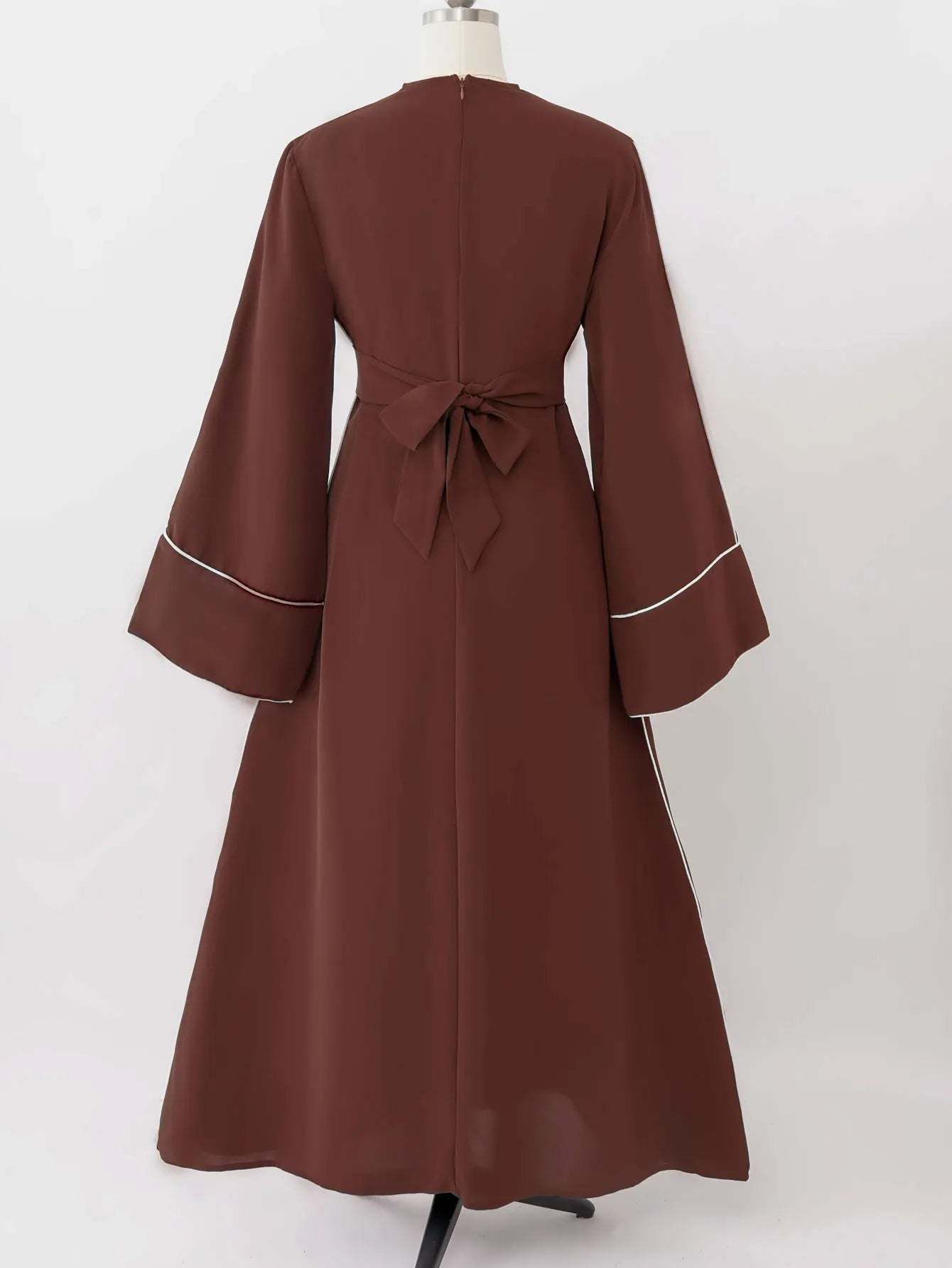 New Green Kaftan Abaya for Muslim Wear Belted Design Catering to Islamic Modest Style during Ramadan in Saudi UAE and Daily Life