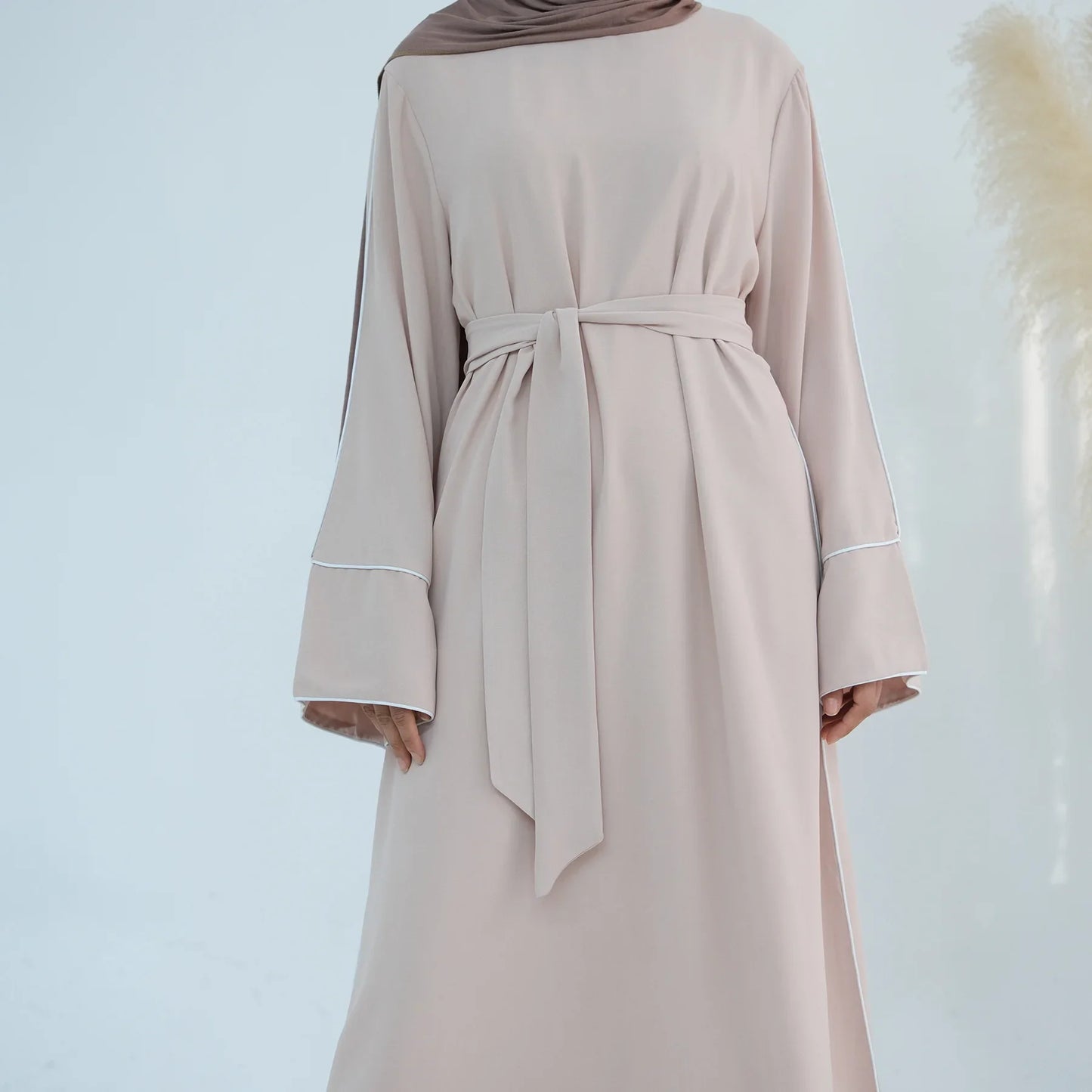 Eid Plain Closed Abaya Dress Silk Velvet Abayas for Women Dubai Luxury Muslim Modest Dresses Islamic Clothing Kaftan Hijab Robe